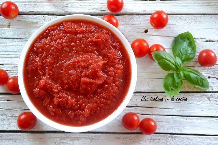 Pasta fresca de albahaca con salsa de tomates cherry