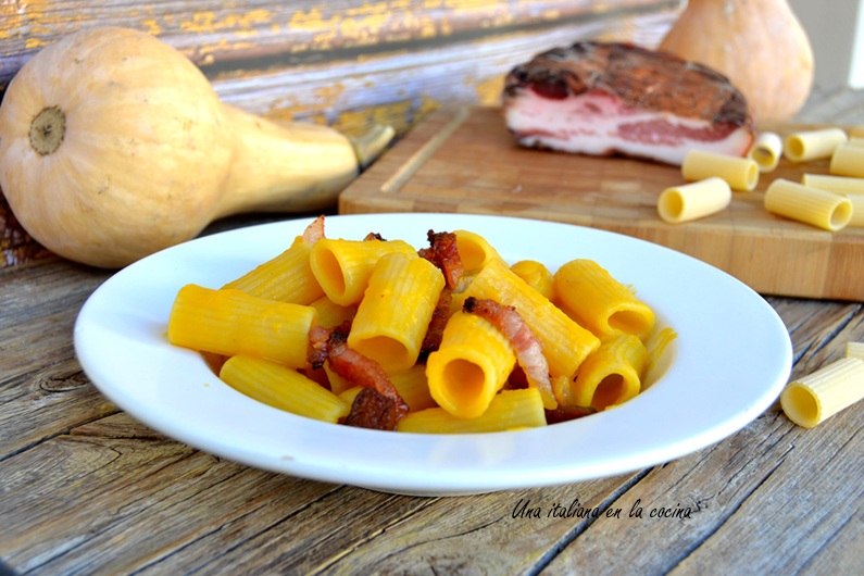 Falsa carbonara con crema de calabaza