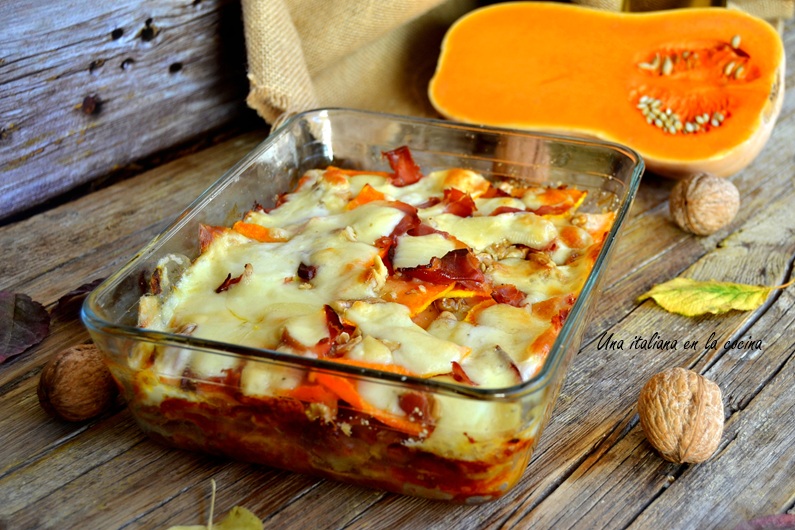 Calabaza gratinada con queso, speck y nueces